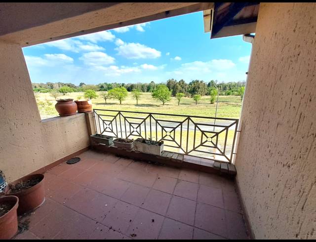 3 BEDROOM FLAT TO LET IN THREE RIVERS PROPER